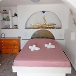 Lucas B Panorama Apartment Sikinos