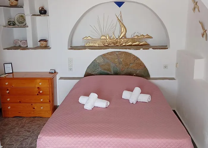 Lucas B Panorama Apartment Sikinos